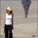 Ir a la foto Jennifer Aniston se apunta al ejercicio de playa