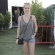 Ir a la foto Kira Miró con shorts vaqueros, el look más urbanita