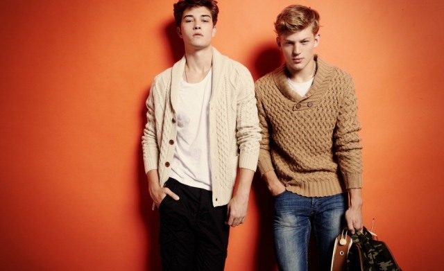 Foto Jerseys y chaquetas de punto para el otoñoinvierno 20122013