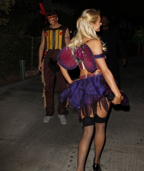 Foto Paris Hilton muy sexy en Halloween
