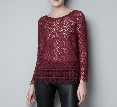 Foto Camiseta encaje granate en color vino