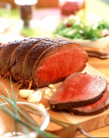 Foto Roastbeef con verduritas a la miel como plato fuerte en la cena de Nochevieja