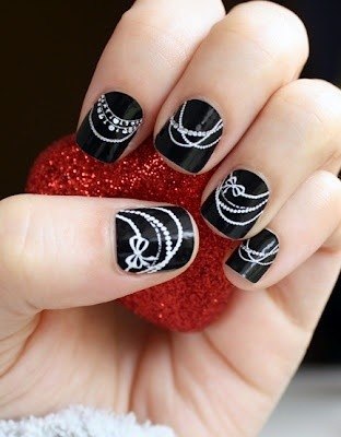 Foto NailArt elegante para San Valentín