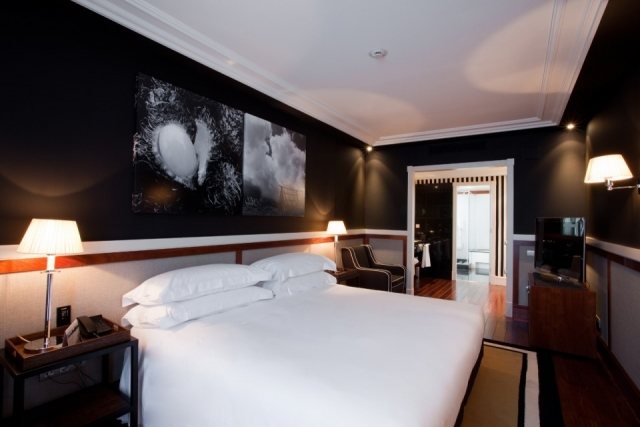 Foto Interior de la habitación del Hotel H1898 en Barcelona