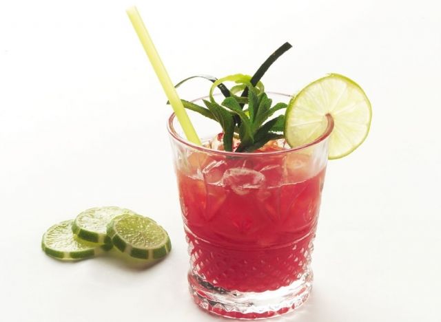 Foto Mojito de sandía para tu fiesta en casa con amigos