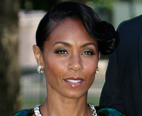 Foto La mujer de Will Smith, Jada Pinkett, resalta sus ojos con su maquillaje en tonos verdes