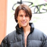 Los hombres de pelo corto como Tom Cruise son los más inteligentes según las mujeres solteras españolas