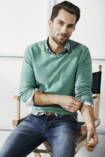 Foto Los hombres también se visten de verde para sus looks de primaveraverano