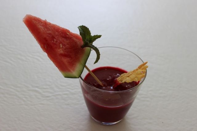 Foto Gazpacho de frambuesa y sandía, refrescante y delicioso