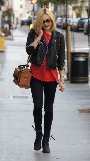 Foto Fearne Cotton se apunta al look rockero con tachuelas