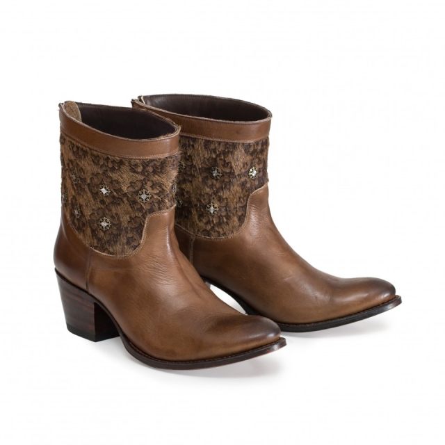 Foto Los botines de estilo cowboy serán un básico del próximo otoño 2013