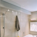 La iluminación en la zona de bañera o ducha