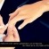 Ver la foto Paso 3 manicura degradé: empieza el degradé con el color más claro