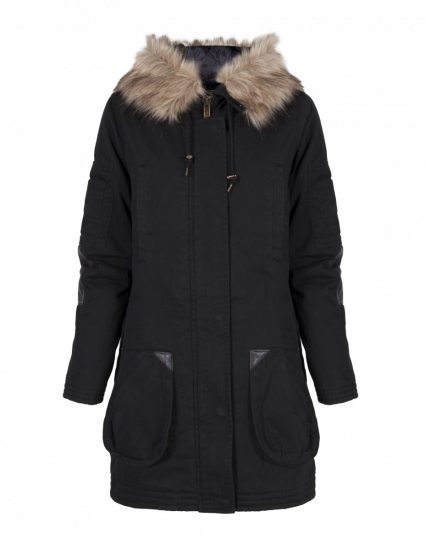 Foto Protégete de las inclemencias del tiempo con una parka larga y con cuello de pelo