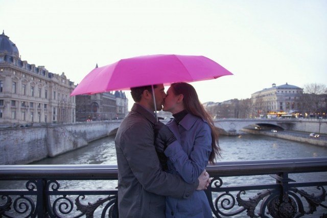 Foto París, la ciudad del amor por excelencia, destino preferente para una escapada romántica