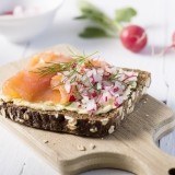 Aperitivo de salmón ahumado