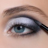 Paso 2 maquillaje de ojos para Navidad y Nochevieja