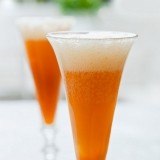 Cóctel de cava con cerveza