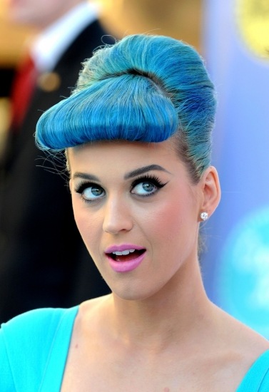 Foto Katy Perry presume de labios rosas y pelo azul