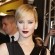 Ir a la foto Jennifer Lawrence, labios burdeos que resaltan con su pelo rubio y su tez clara