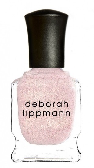 Foto Manicura en rosa pastel con acabado brillante, en tendencia la próxima primavera