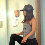 Vanessa Hudgens también recurre al gimnasio, al pilates y al yoga para mantener su silueta perfecta