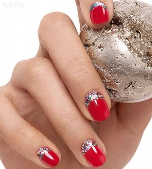 Foto Los destellos brillantes, protagonistas del nail art primaveraverano Foto Los destellos brillantes, protagonistas del nail art primaveraverano