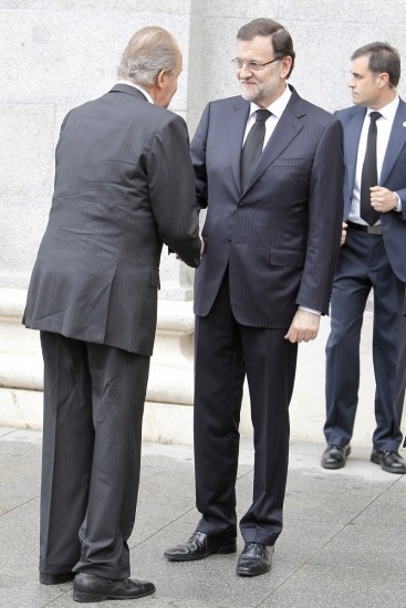 Foto El Rey don Juan Carlos y Mariano Rajoy en el funeral de Estado por Adolfo Suárez en La Almudena