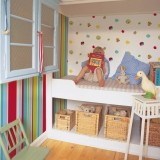 Combina papeles pintados de rayas y estampados en habitaciones infantiles ¡Arriesga y gana!