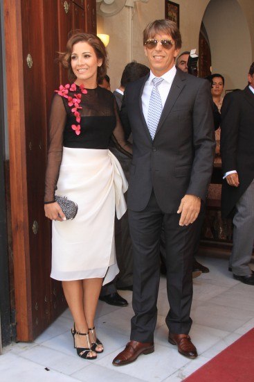 Foto Virginia Troconis y Manuel Díaz, El Cordobés, en la boda religiosa de Francisco Rivera y Lourdes Montes en Sevilla