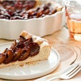 Tarta de ciruelas con canela
