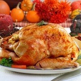 Salsa de yogur y mostaza baja en calorías para el pavo navideño