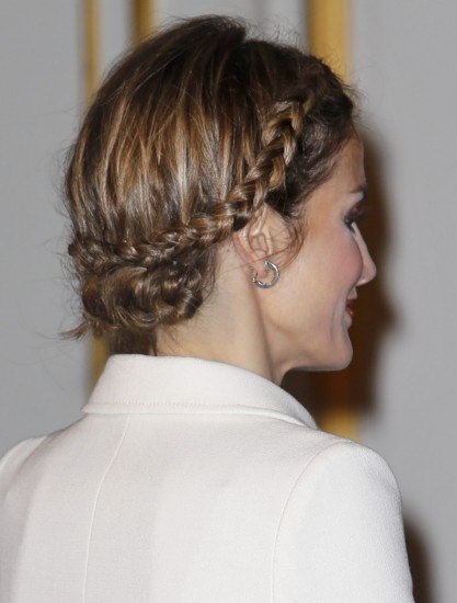 Foto Letizia Ortiz, una Reina adicta a los recogidos trenzados