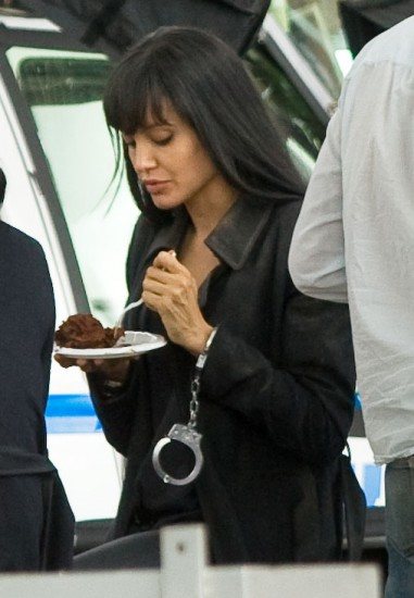 Foto Angelina Jolie no se priva de las tartas de chocolate