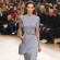 Ver la foto El vestido gris plagado de estrellas de Nina Ricci pertenece a la colección de invierno 2017