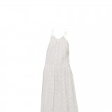 Vestido blanco bordado, largo y con tirantes, un básico para tus looks 