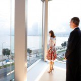 La reina Letizia sorprende estrenando corte de pelo y vestido de Carolina Herrera en Palma de Mallorca