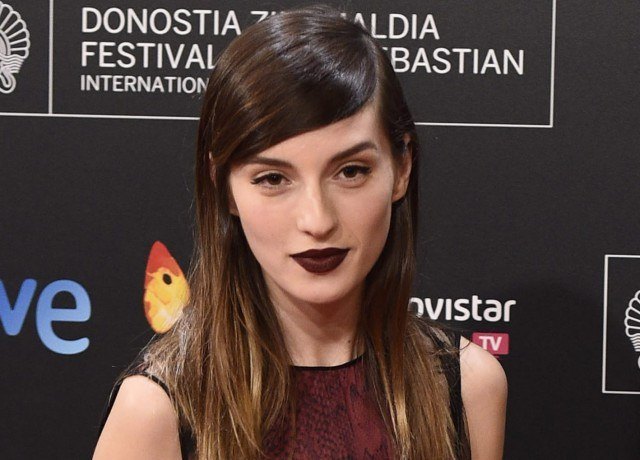 Foto María Valverde también ha caído en la tentación de los labios oscuros Foto María Valverde también ha caído en la tentación de los labios oscuros