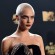 Ver la foto Cara Delevingne reivindica su look cabeza rapada