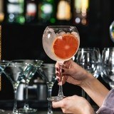 Bebidas alcohólicas con extra de hielo, un truco para ahorrar calorías