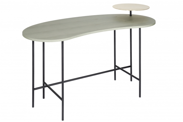 Foto Maderas lavadas y metales en negro y latón, entre las tendencias en decoración de interiores para la primavera 2018