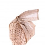 Turbante de seda estilo indio en tonos dorados