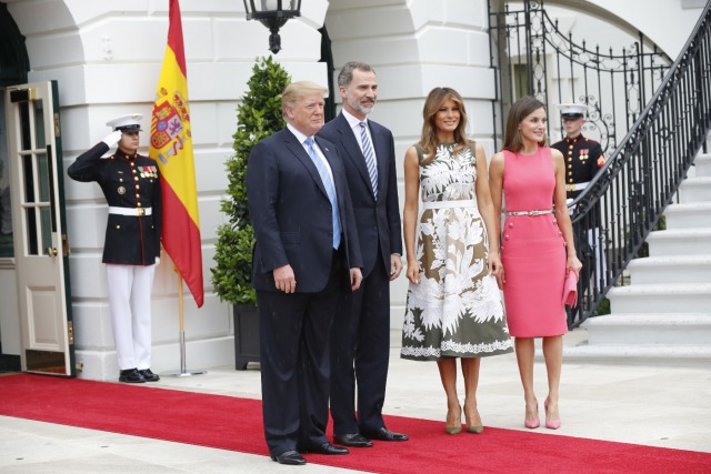 Foto Letizia Ortiz y su look rosa demuestran ante Melania Trump quién es la Reina