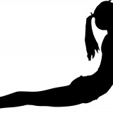 Postura de yoga bhujangasana o cobra