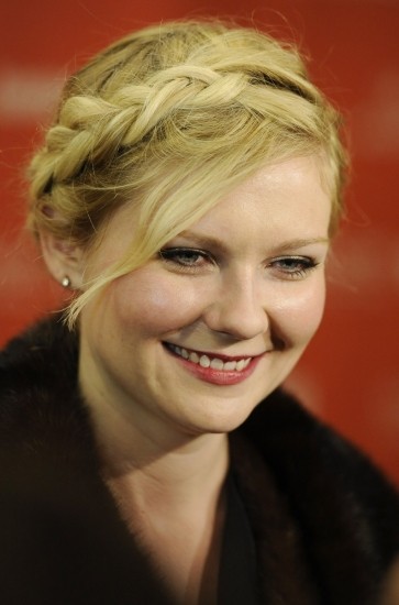Foto Kirsten Dunst apuesta por la trenga griega