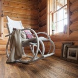 Revestimientos de pared y techo que imitan la madera