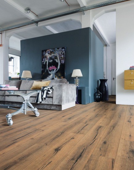 Foto Los grises, azules y verdes plomizos, el complemento ideal para los elementos industriales