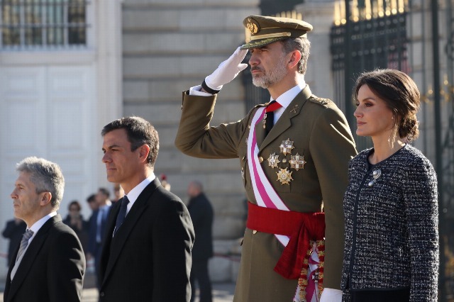 Foto Los Reyes, solemnes, durante la celebración de la Pascua Militar