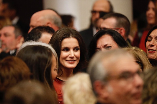 Foto La reina Letizia se da un baño de masas durante sus últimas horas en Marruecos