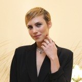 Aura Garrido con joyas de Chaumet